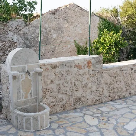 Eleni Villa Kothréas